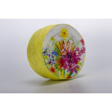 Decorative containers, several variations