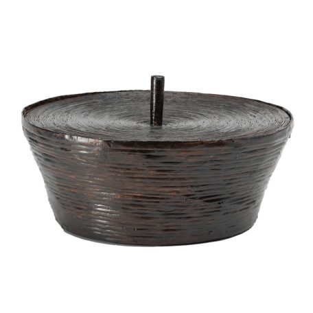 Kis tároló tetővel, alacsony falú, többféle színű