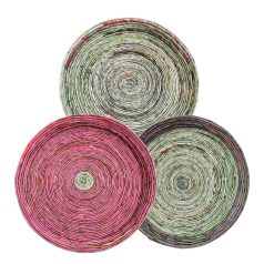 Közepes méretű lapos tálcák, többféle