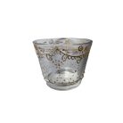 Pohár alakú mácsestartó, díszítéssel